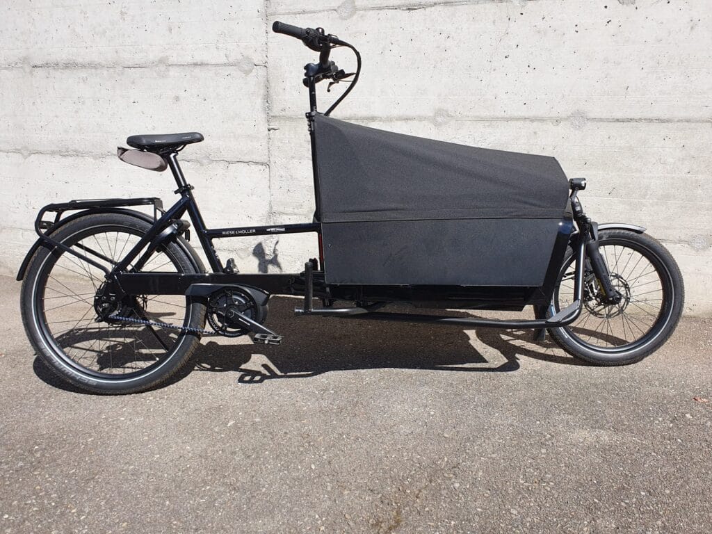 Velo Schwarz Aktionen: Riese und Mueller Transporter 65