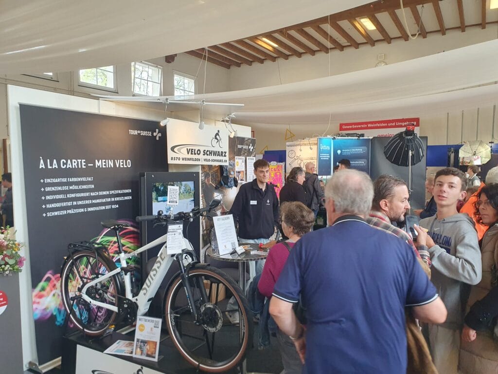 Velo Schwarz - Messestand in der Gwerblerhalle 11, Wega 2025
