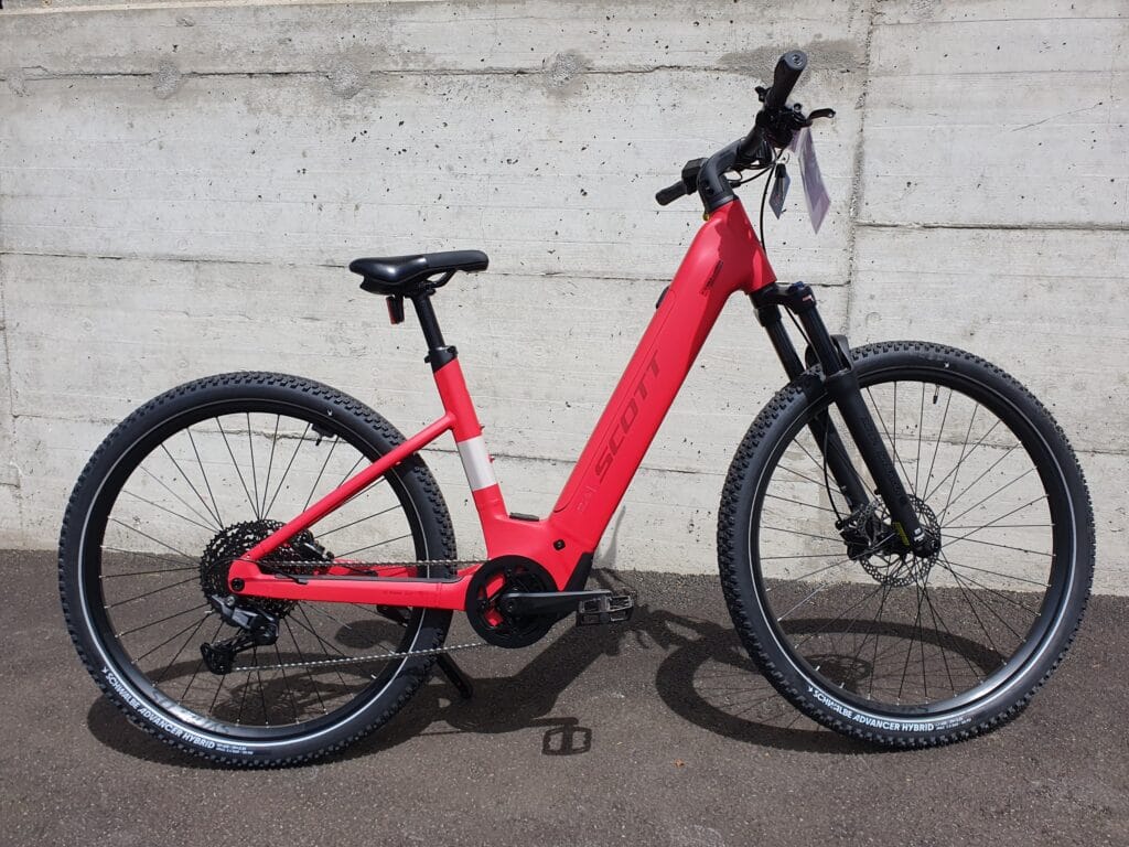 Velo Schwarz Aktionen: Scott Axis eRide 30